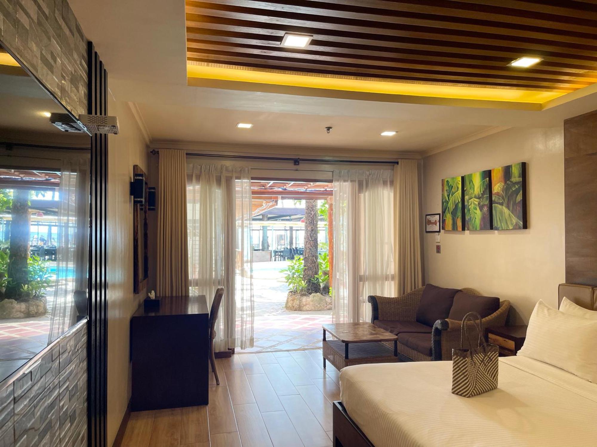 Red Coconut Beach Hotel Boracay Balabag  Rum bild